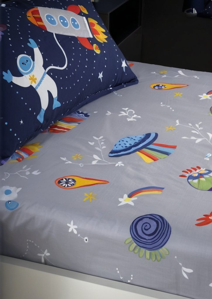 Prześcieradło Zagubiona w kosmosie