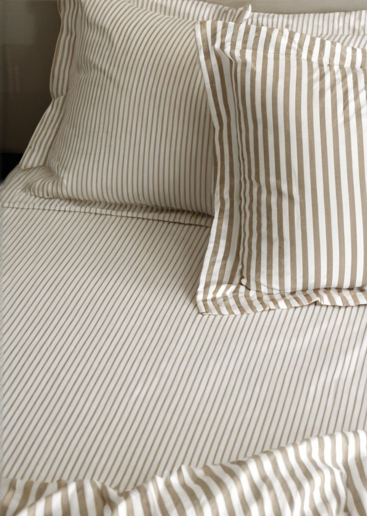 Prześcieradło w melanżowe paski