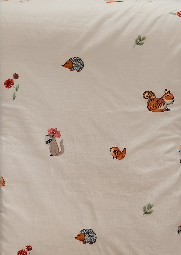Fox and Woodland Friends w kremowym prześcieradle - obrazek 2