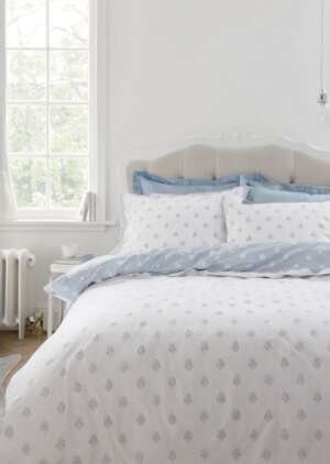 Bianca Fine Linens Esme Dwustronna pościel z bawełny w kwiaty, biało-niebieska